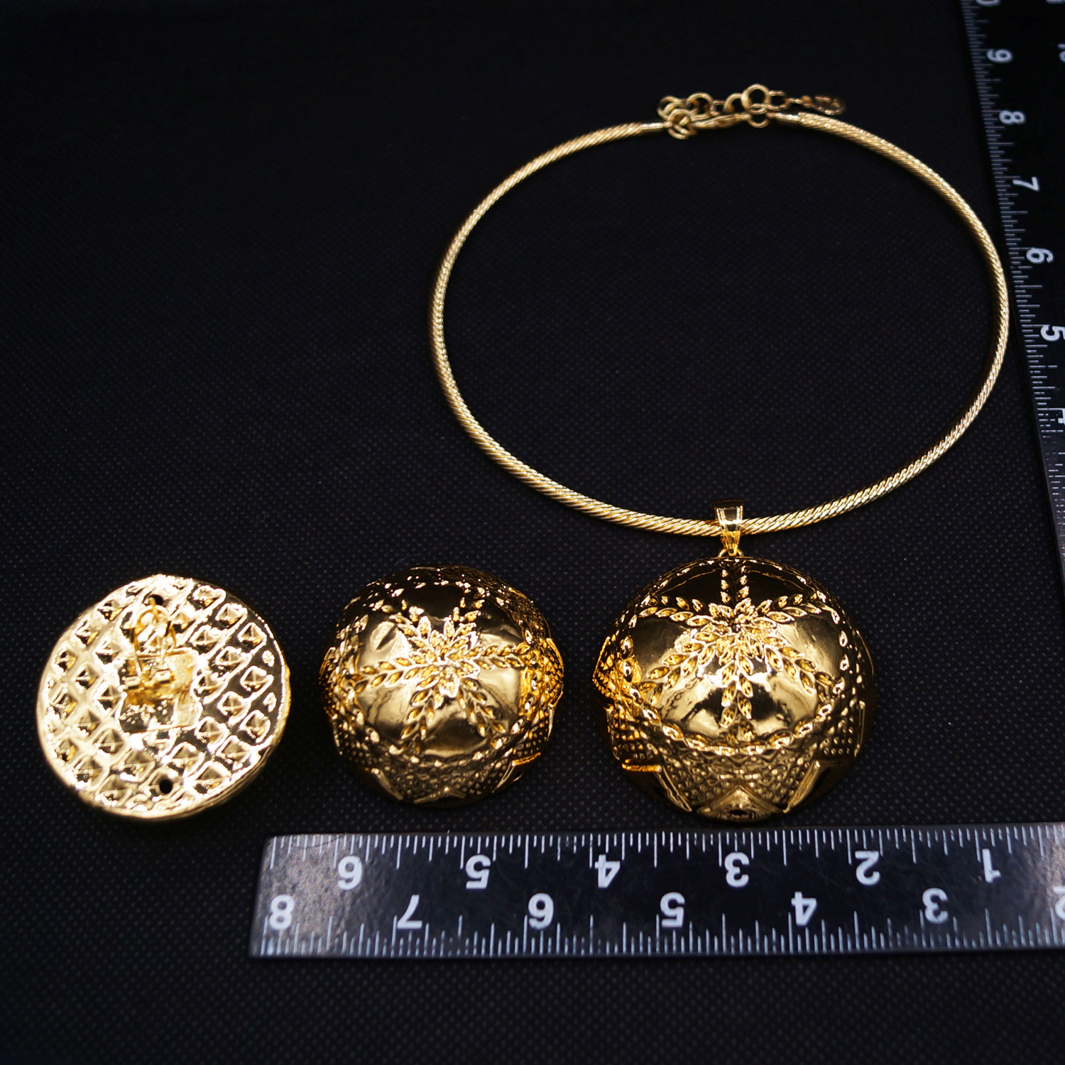 A two-piece set of hollow copp - Men'S Accessories Dubai 리뷰 및 가격